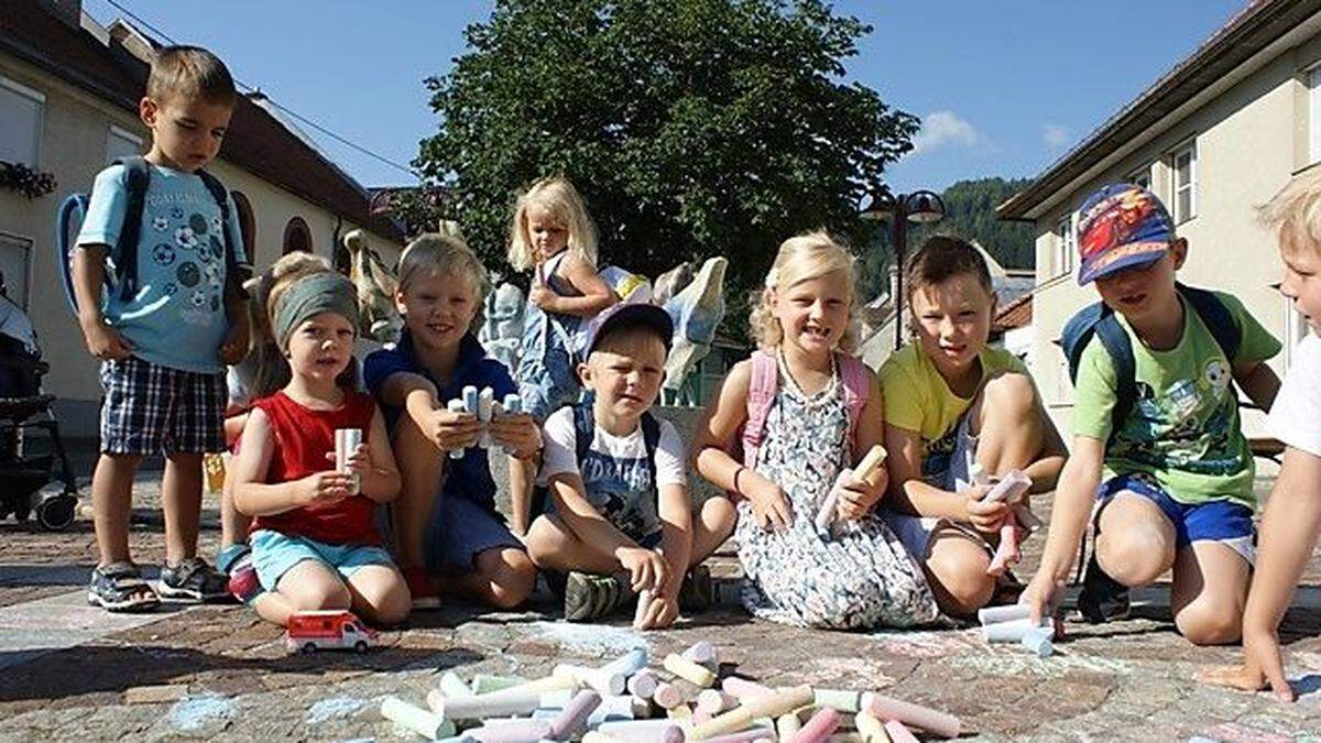 Zu einem kunterbunten Basar für Eltern und Kinder lädt der Elternverein