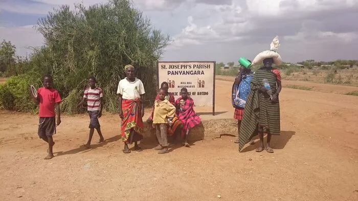 Die Caritas hilft den hungernden Menschen in Norduganda, indem sie zahlreiche Projekte unterstützt.
