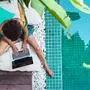Pool statt Büro: Digital-Nomaden nehmen ihr „Büro“ rund um den Globus mit