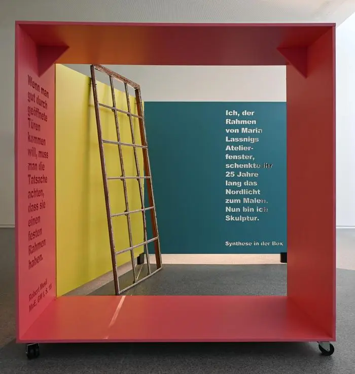 Theres Cassini widmet sich in ihrer Box der Malerin Maria Lassnig