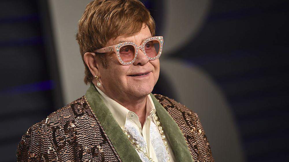 Elton John wirbt für die Impfung gegen Covid