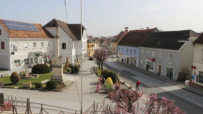 Die Ortsmitte in St. Ruprecht an der Raab wirkt wie ausgestorben ...