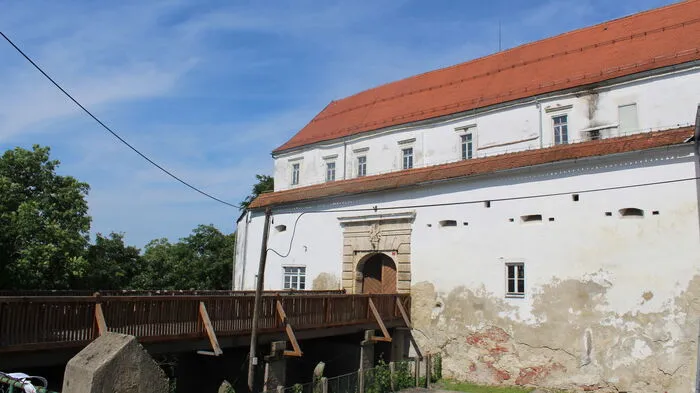 Das Schloss Obermureck war von 1949 bis 2004 eine Wohnanstalt für Menschen mit psychischen Erkrankungen. 