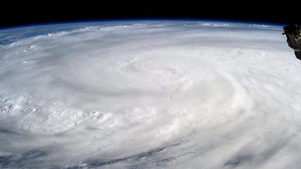 Taifun "Haiyan" vom All aus gesehen