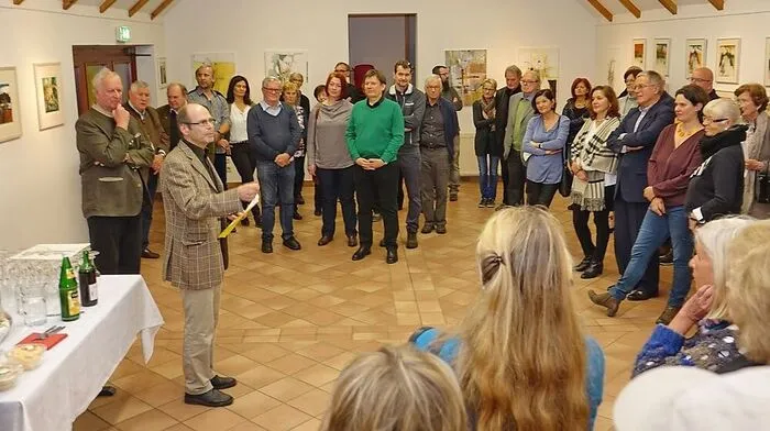 Kulturreferent Oswin Donnerer begrüßte die Gäste bei der Vernissage