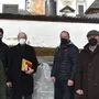 Von links: Stadtrat Johann Rigelnik, Gemeinderat Johann Tomitz, Dechant Ivan Olip, Vizebürgermeister Daniel Wrießng, Mesner Stefan Bromann und Stadtrat Manfred Daniel bei der Sautoni-Versteigerung