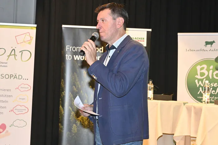 Moderator Josef Rukavina.