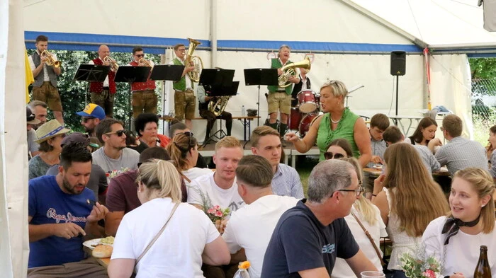 War das ein Fußballfest! Gleich zwei Tage durch feierte der Sportverein (SV) Straßburg sein rundes Jubiläum. 