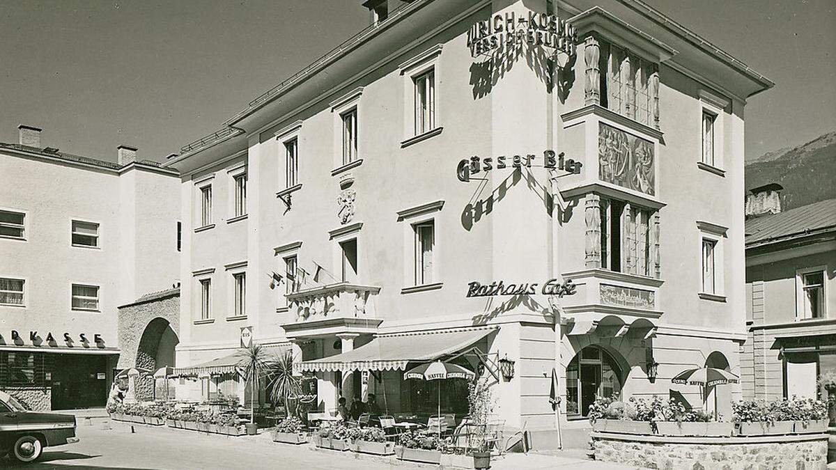 Das alte Rathauscafé in Lienz um 1955