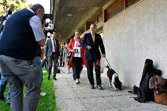 FPÖ-Kandidat Walter Rosenkranz schritt in Krems zur Urne.