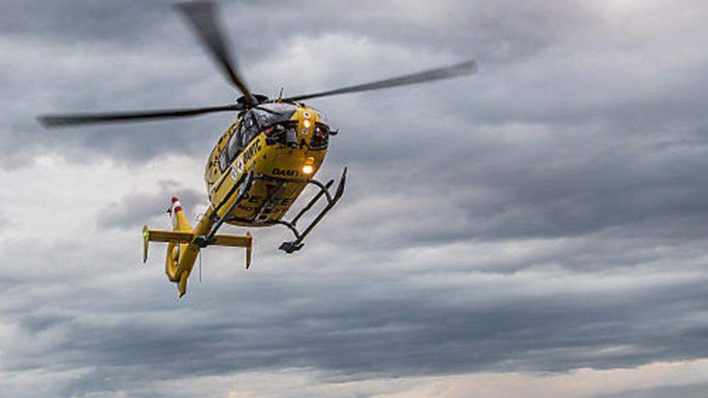 Per Hubschrauber wurde Schwerverletzte ins Krankenhaus geflogen
