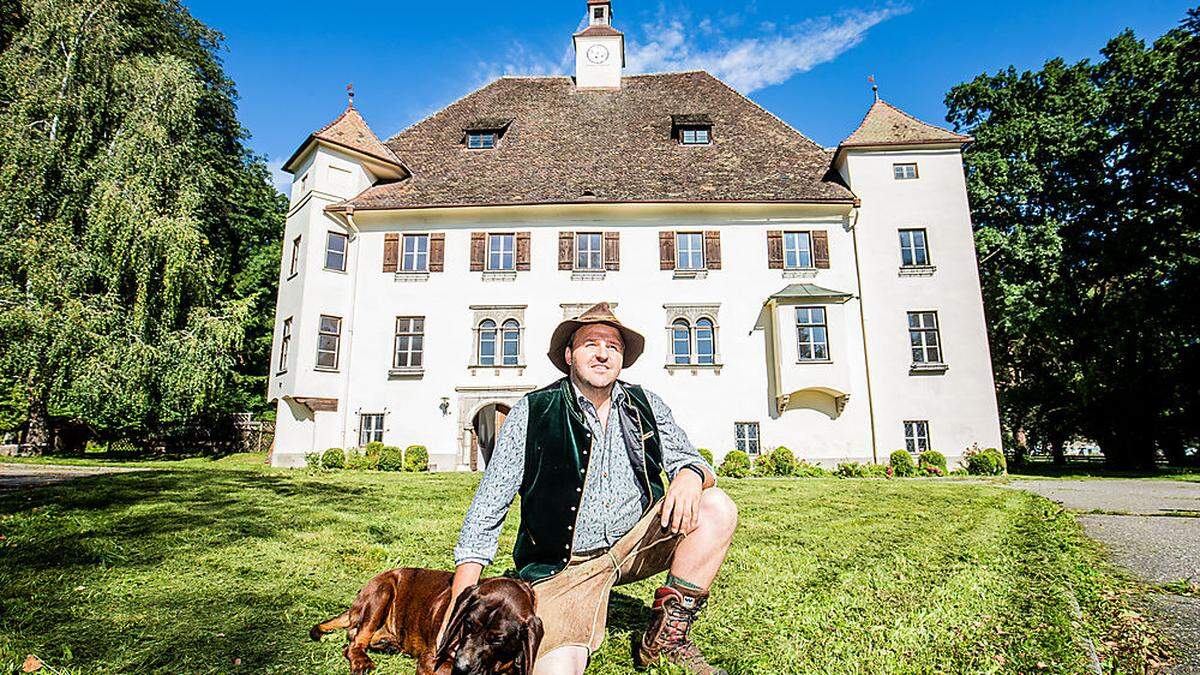 Besitzer Horst Stark will das Schloss Wiesenau verkaufen, &quot;wenn der richtige Käufer kommt&quot;