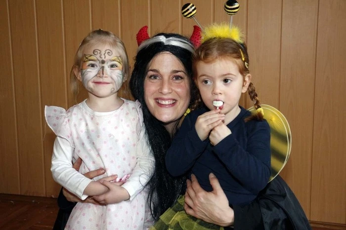 Viele Kinder waren mit ihren Eltern und Freunden gekommen....