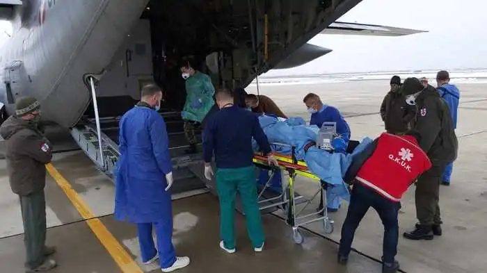 Kurz vor dem Abflug am Flughafen Pristina in Kosovo