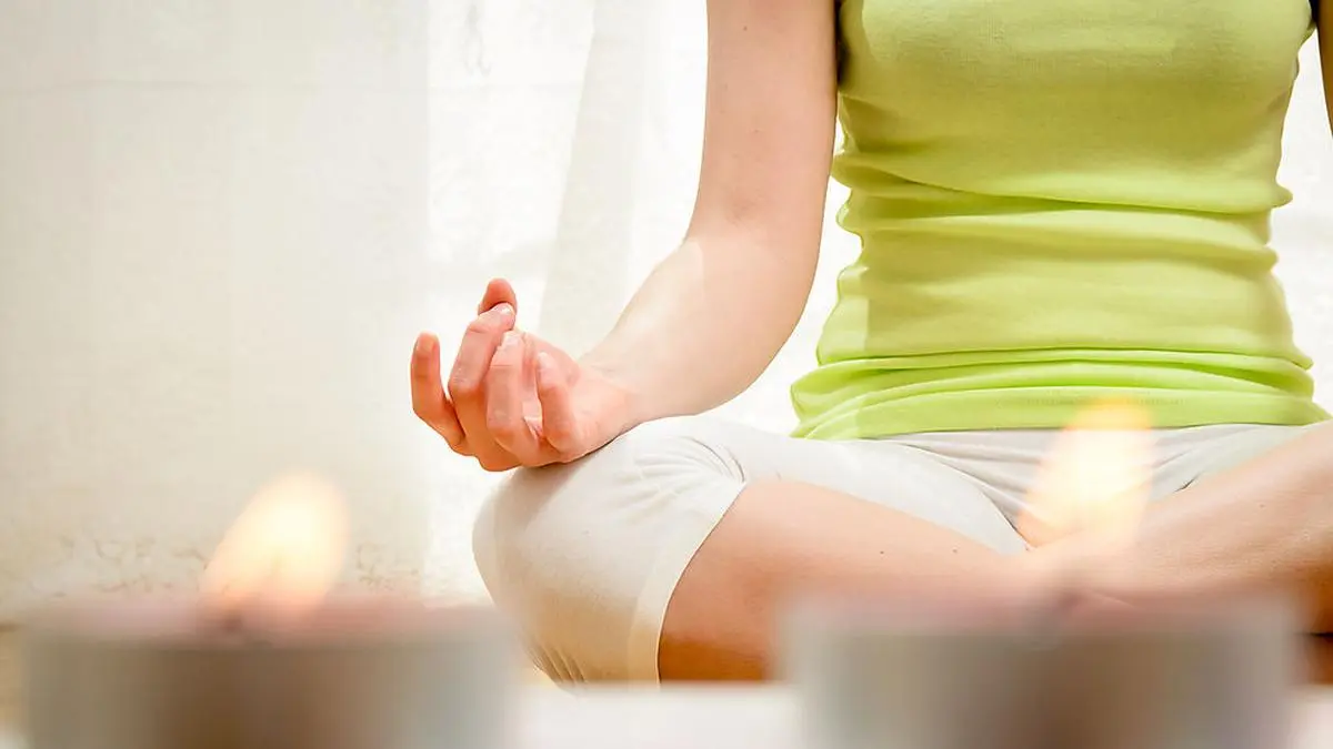 Mit Kerze und Co.: das volle Meditationsprogramm 