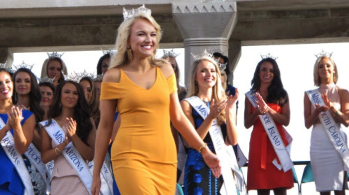 Am 10. September wird die neue Miss America gewählt. Die Kandidatinnen stellten sich in Atlantic City der Öffentlichkeit vor.