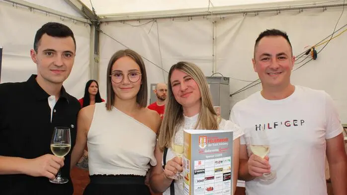 Im Rüsthaus der Freiwilligen Feuerwehr Voitsberg wurde am Wochenende gefeiert: Am Samstag sorgte die Gruppe Volxpop im Festzelt für Unterhaltung, am Sonntag luden die Floriani zur Festmesse und zum Frühschoppen.