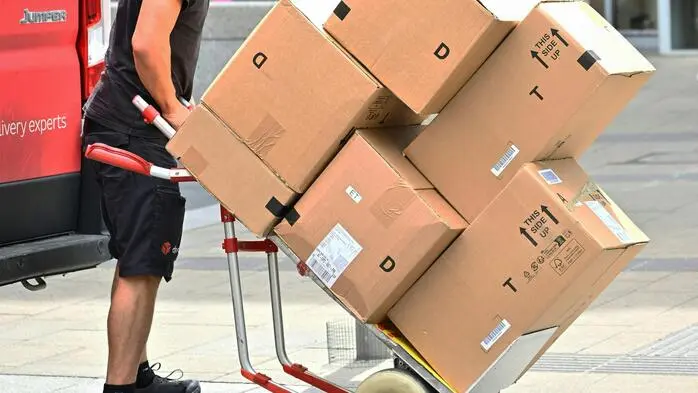 Mit rund 451,4 Millionen Paketen wurden im Jahr 2025 in Österreich um 5 Prozent mehr Pakete befördert als ein Jahr zuvor