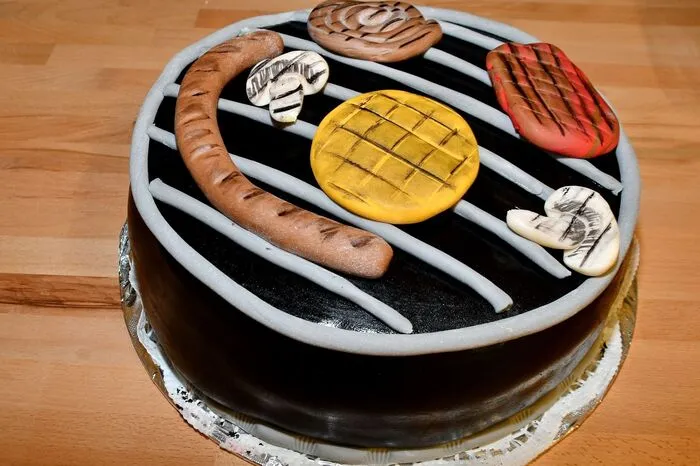 ... und sogar die Torte war im Grill-Design.