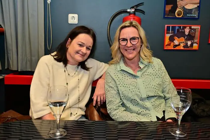 Ein toller Kabarettabend, der nicht nur für Frauen war, denn auch die wenigen anwesenden Männer fühlten sich manchmal ertappt und spendeten großen Beifall.