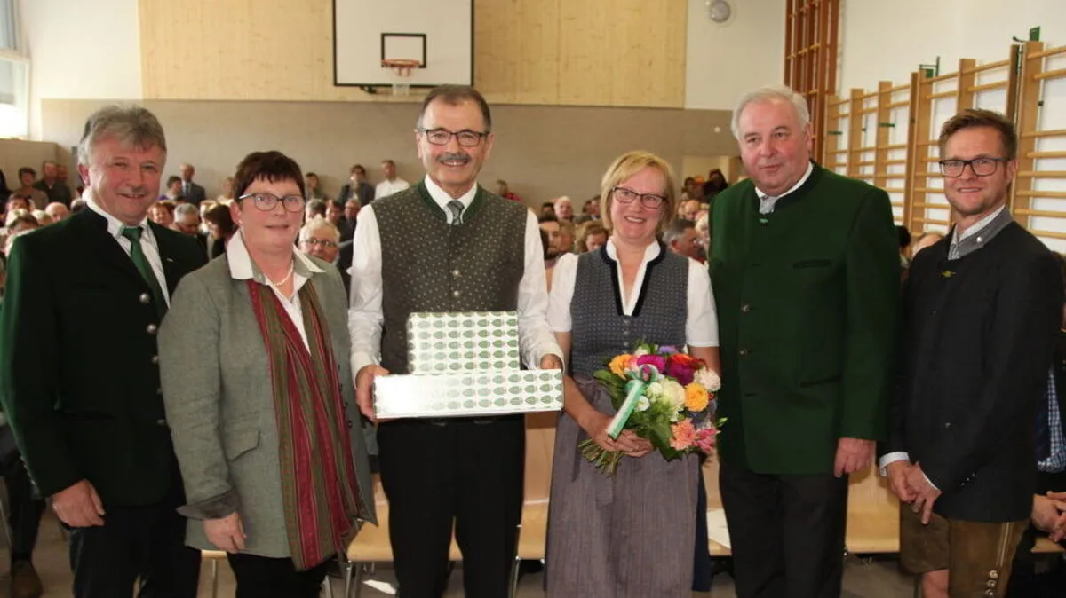 Hubert Lang, Marianne Schlagbauer, Johann Weiglhofer mit Gattin Ida, Hermann Schützenhöfer und Gerald Klein