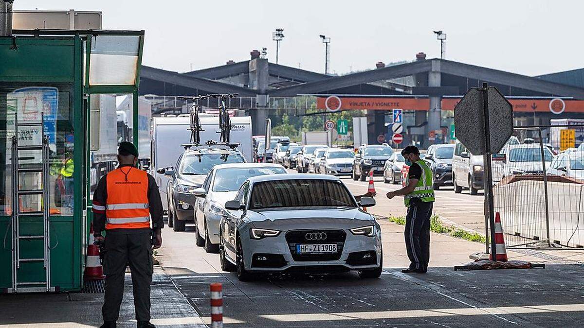 Alle in Spielfeld Einreisenden wurden am Freitag genau kontrolliert