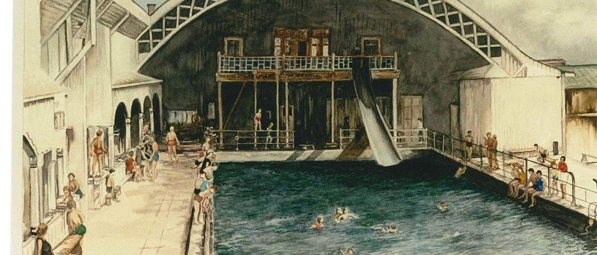 Das einstige Hallenbad für Offiziere wurde nach dem Ersten Weltkrieg der Öffentlichkeit zugänglich gemacht, das Dach des Bades wurde, wie auf dem Bild zu sehen, abgetragen 