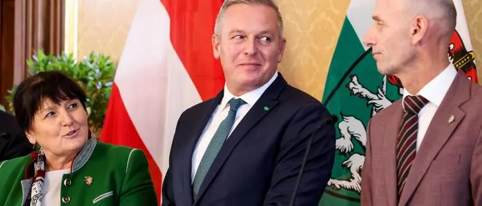 Vize-LH Khom (ÖVP), LH Kunasek (FPÖ) und Finanzlandesrat Ehrenhöfer (ÖVP) stehen in der Kritik