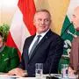 Vize-LH Khom (ÖVP), LH Kunasek (FPÖ) und Finanzlandesrat Ehrenhöfer (ÖVP) stehen in der Kritik