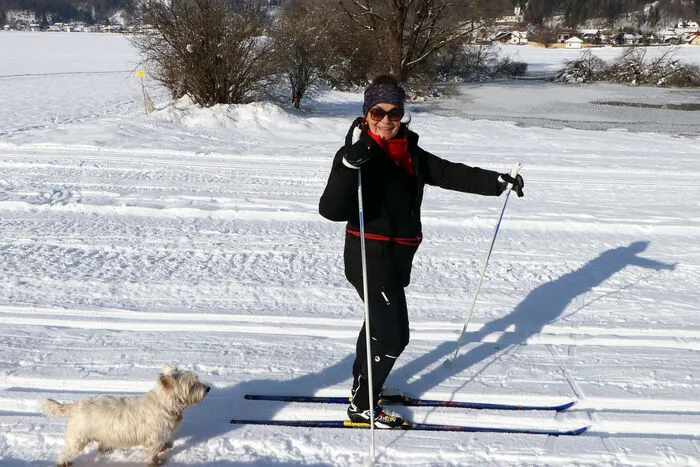 Auch Veronika Gaugeler-Senitza war mit ihrem Hund "Bongi" in St. Ulrich auf der Loipe!