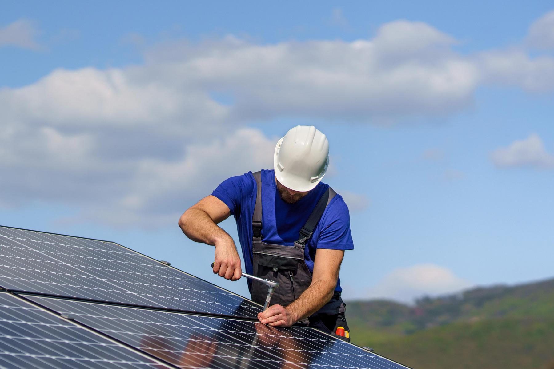 Photovoltaik: „Gähnende Leere?“ – Streit um steirischen Sonnenstrom-Ausbau