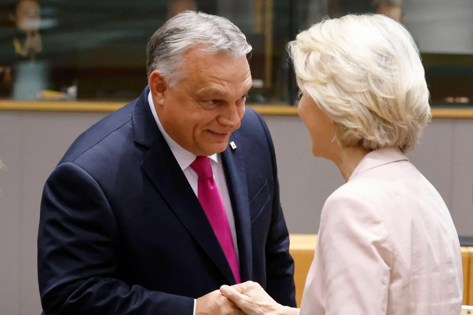 Orbáns Putin-Reise: Kommissionspräsidentin von der Leyen ordnet Boykott an