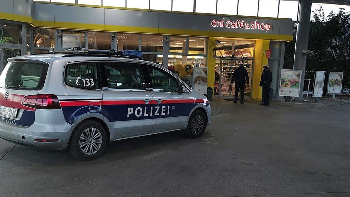 Die Tankstelle auf der Pack wurde überfallen