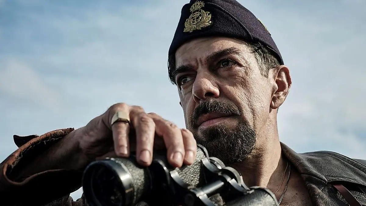 Eifriger Kriegstreiber, aufrichtiger Mensch: der U-Boot-Kommandant (Pierfrancesco Favino) im Eröffnungsfilm „Commandante“ 