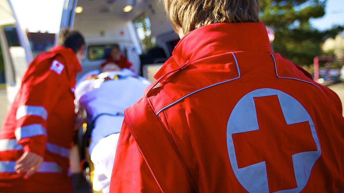 Die Rettung musste gestern in der Südsoststeiermark gleich zwei Radfahrer versorgen.