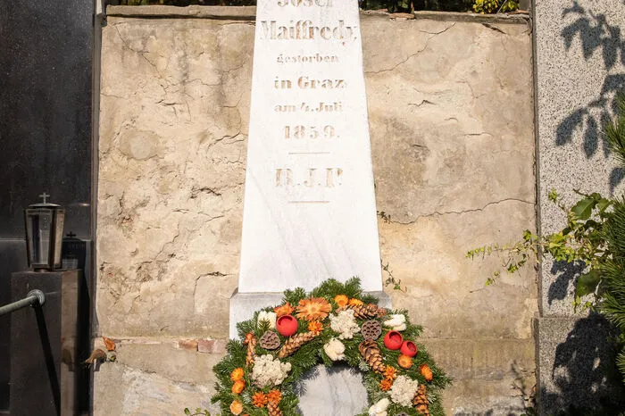 Auch gut gepflegt: Das Ehrengrab von Josef Maiffredy, einst Gemeinderat, der der Stadt Graz seine Besitzungen vermachte.