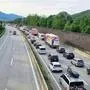 Verkehrsstau, aufgenommen am Samstag, 7. Juni 2025 auf der Tauernautobahn bei Glanegg (Gemeinde Grödig) in Salzburg