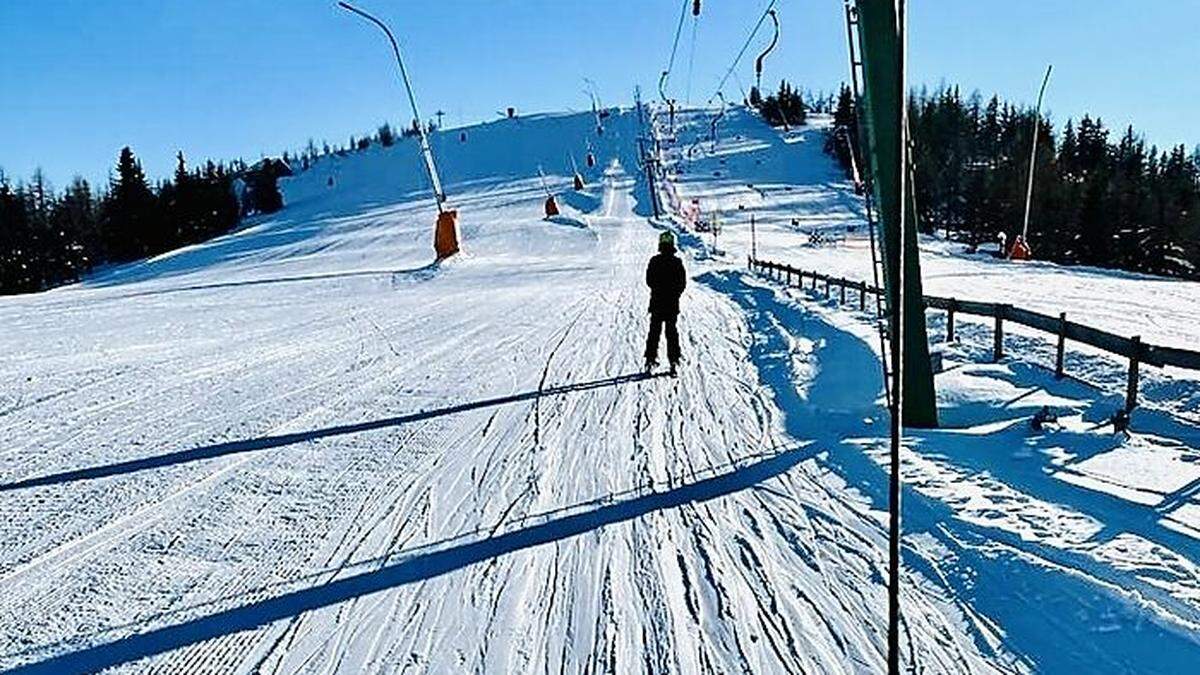 Perfekte Schneeverhältnisse, viel Platz auf den Pisten: Die Liftgesellschaften halten, wie hier in St. Oswald-Bad Kleinkirchheim, heuer für Einheimische offen 