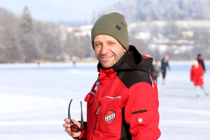 „Die große Runde hat eine Länge von zwei Kilometern, der kleine Rundkurs weist 800 Meter auf“, sagte Eislaufverein Wörthersee-Obmann René Riepan (Foto).