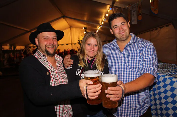 Klicken Sie sich durch die Fotos vom 7. Oktoberfest in Ligist!