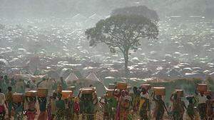 Vor 25 Jahren flohen Tausende ins Flüchtlingscamp Benaco in Tansania 