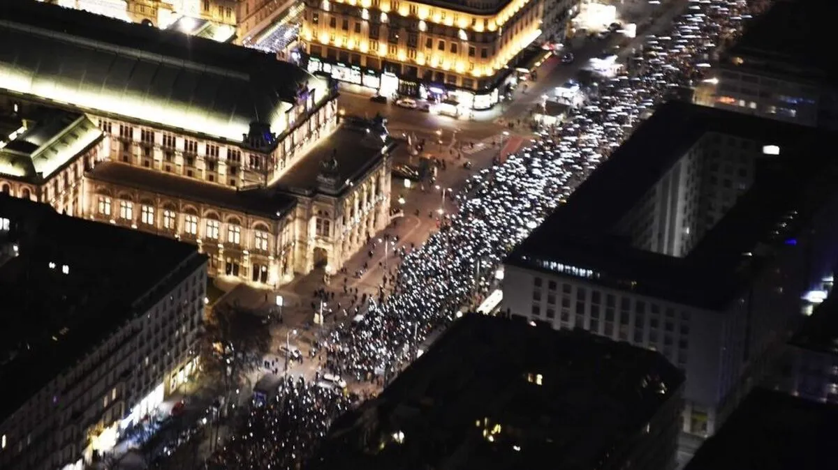 Lichtermeer: ein Dankeschön an das Gesundheitspersonal und zum Gedenken an die Coronatoten