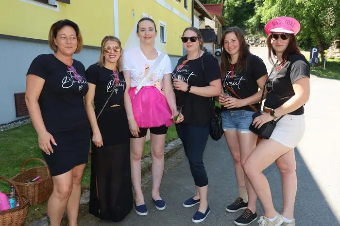 In den vergangenen Jahren hat sich das „Kellerstöckl hoamsuachen“ auch zu einem beliebten Ziel für Heiratswillige entwickelt.