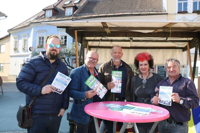 Dazu gab es reichlich Informationen zur Benefizveranstaltung "13. Lachen trocknet Tränen", welches am Freitag, dem 12. Oktober im Stadtsaal in Feldkirchen stattfindet.