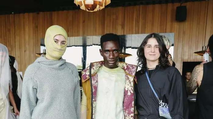 Vivien Ronja Grum (rechts) mit „ihren“ Models Makbule (links) und Modu