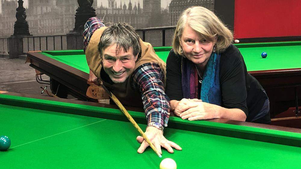Wolfgang und Sybille Mikula in ihrem neuen Snookerclub