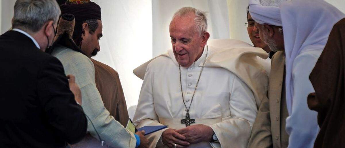 In Ur, der Heimat Abrahams, traf Papst Fran-ziskus Vertreter der Religionen im Irak