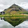 Das kleine Fischerdorf Anarstapi im Westen von Island