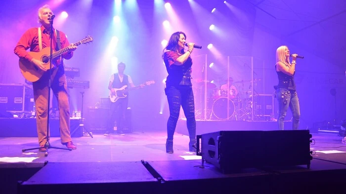 Die beliebte österreichische Band "Die Seer" brachte in Prebuch das Festzelt zum Beben.