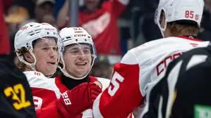 Große Freude bei Marco Kasper (rechts)